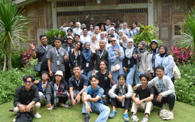 Collaboration between UTM and UNAIR Facing Environmental Issues on “Go-East Java 2.0”